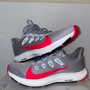 Nike Quest 2 Sneakers - Size 7